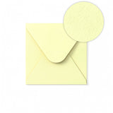 Elfenbensfärgat Kuvert med Hamrad Yta 130 x 130 mm