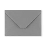 133x184 mm Mörkgrått kuvert